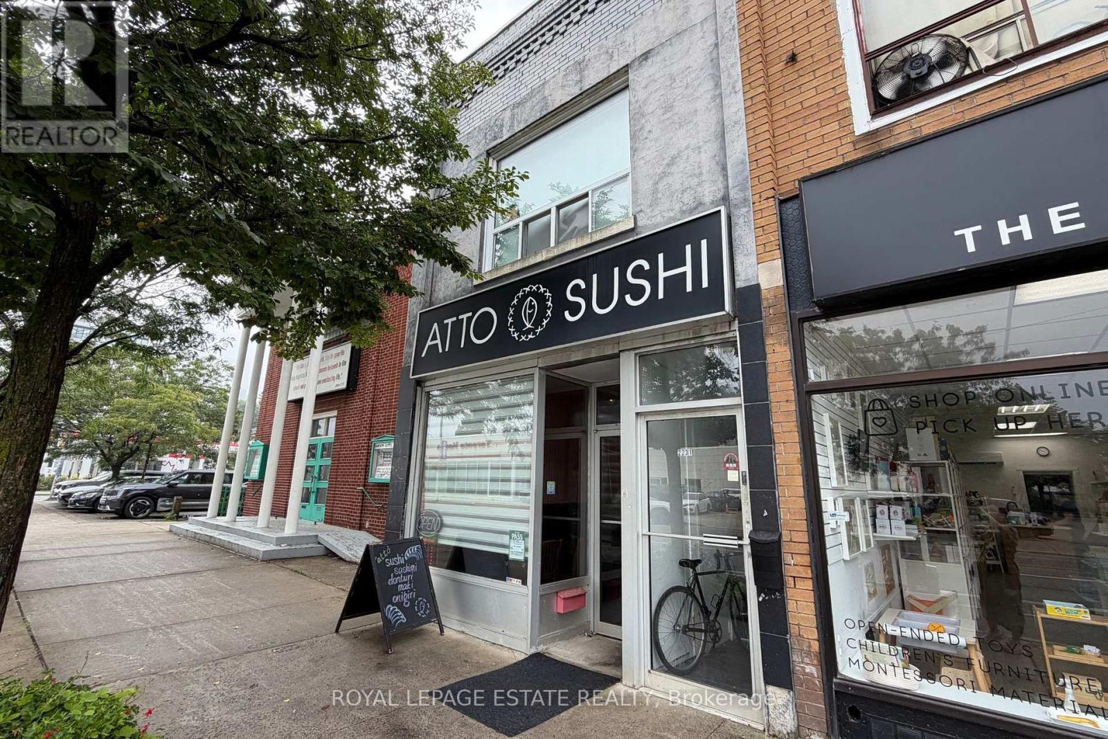 Main - 2231 Danforth Avenue, Toronto, Ontario  M4C 1K4 - Photo 9 - E13743850