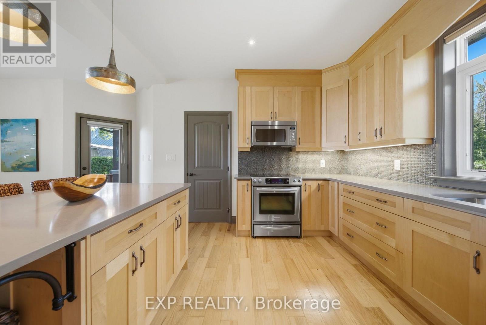 797 Woodland Drive, Oro-Medonte, Ontario  L3V 0R8 - Photo 17 - S13743864
