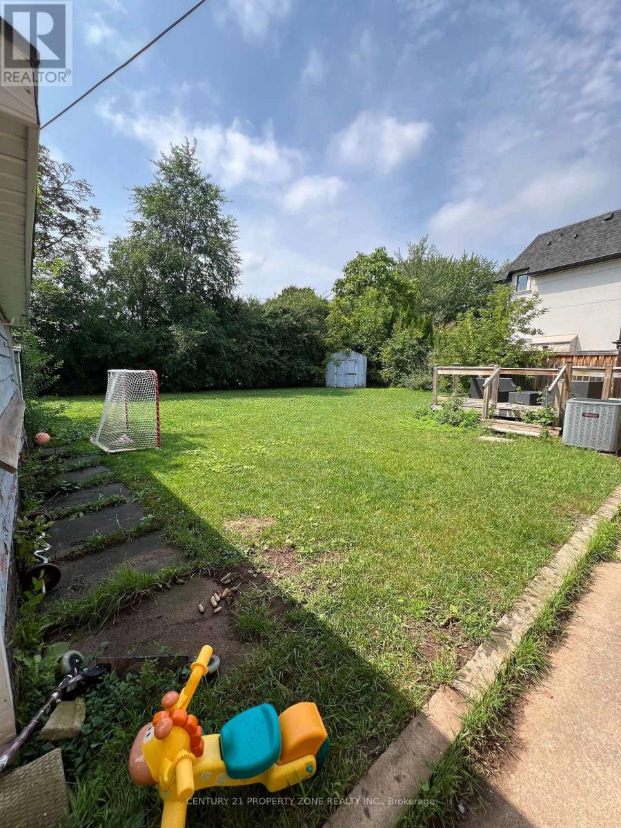 556 Sherin Drive, Oakville, Ontario  L6L 4J8 - Photo 17 - W13743870
