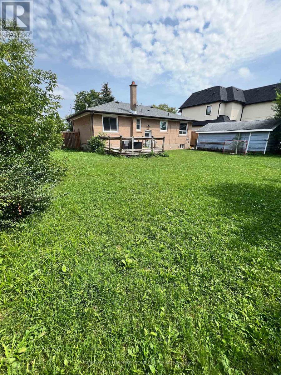 556 Sherin Drive, Oakville, Ontario  L6L 4J8 - Photo 21 - W13743870