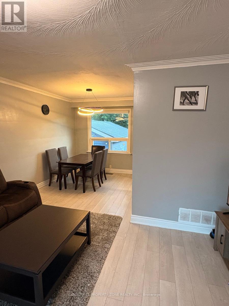 556 Sherin Drive, Oakville, Ontario  L6L 4J8 - Photo 8 - W13743870