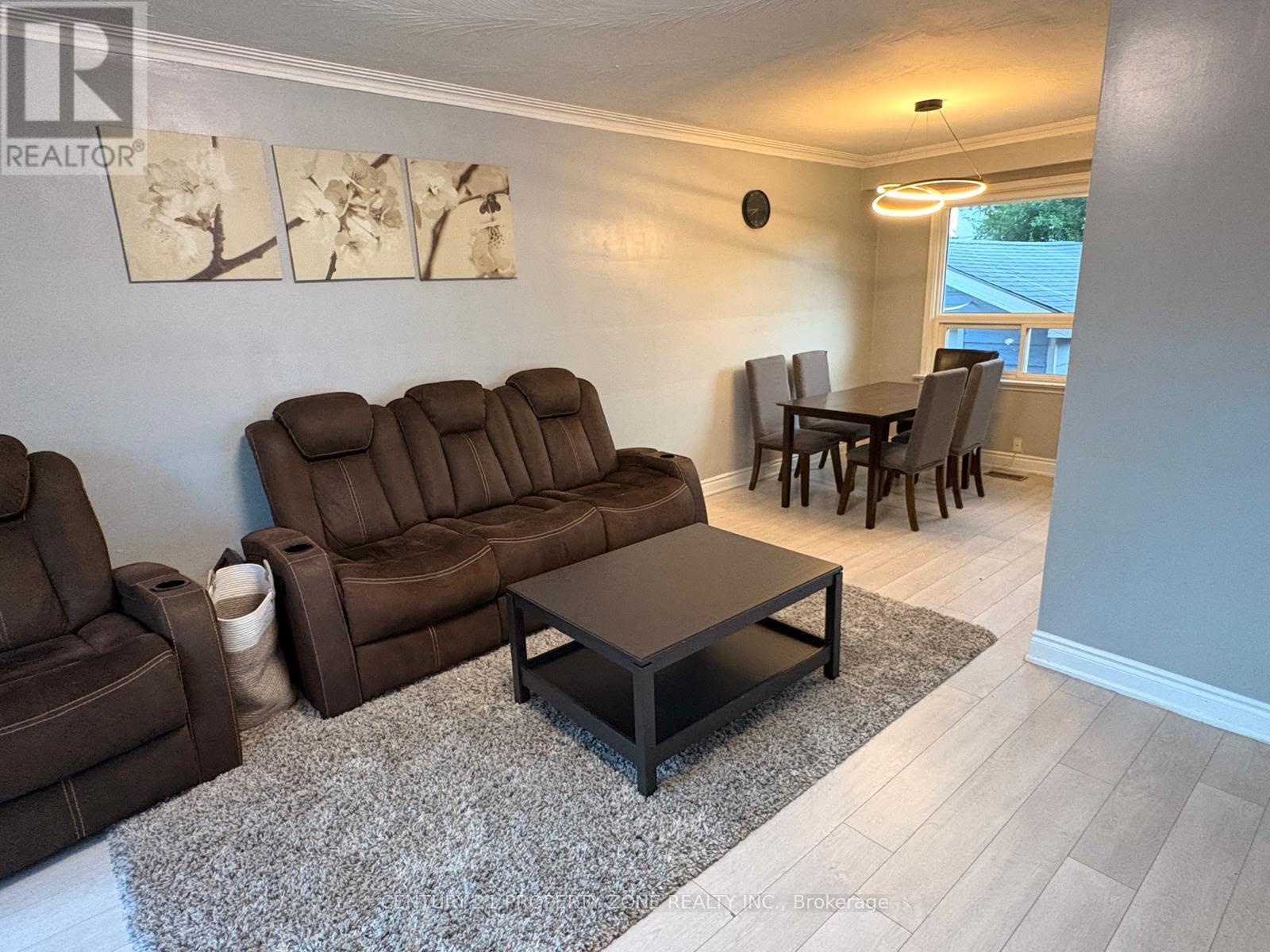 556 Sherin Drive, Oakville, Ontario  L6L 4J8 - Photo 9 - W13743870