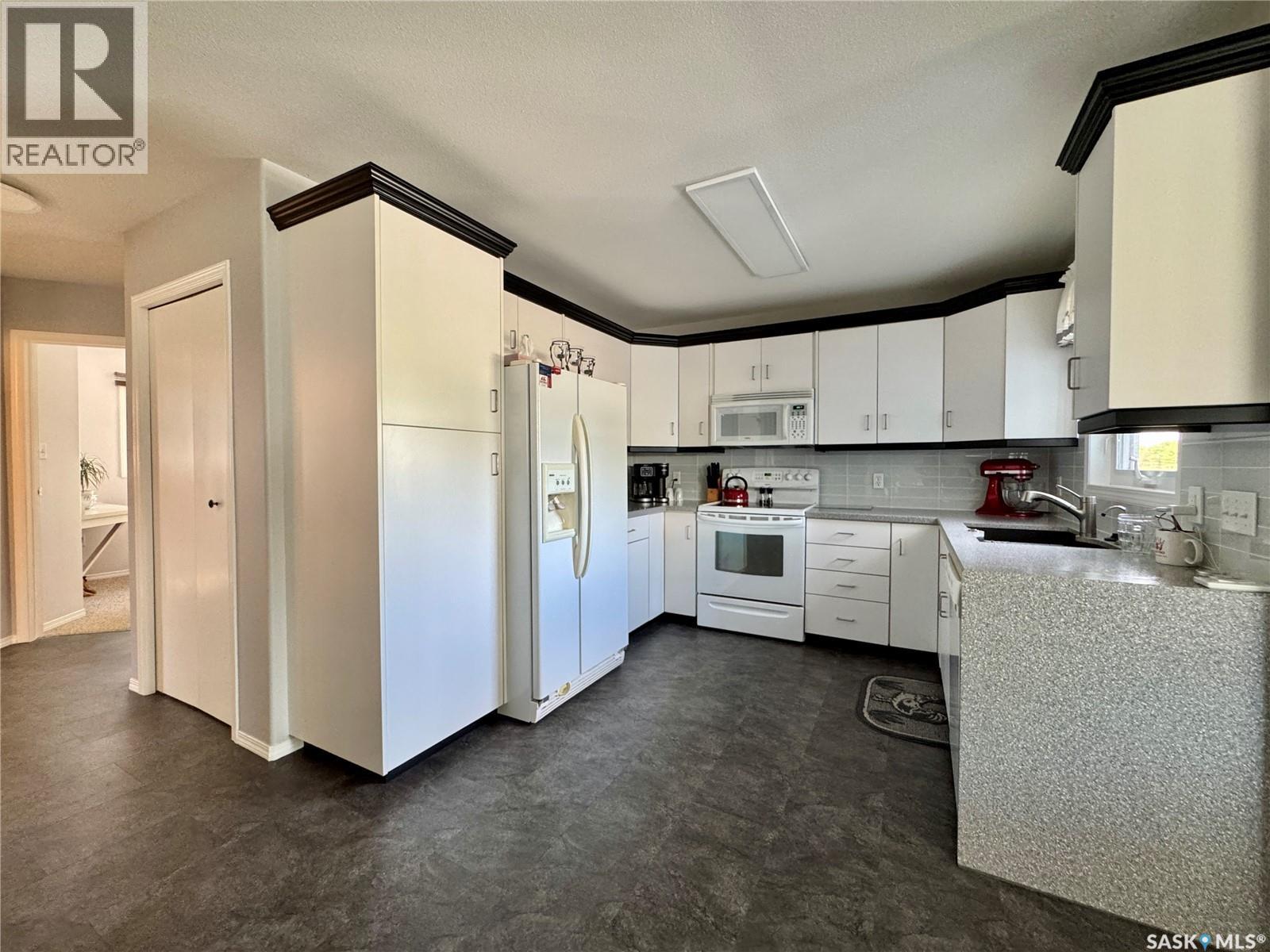 1 Main Street, Wallace Rm No. 243, Saskatchewan  S3N 3L2 - Photo 8 - SK047461