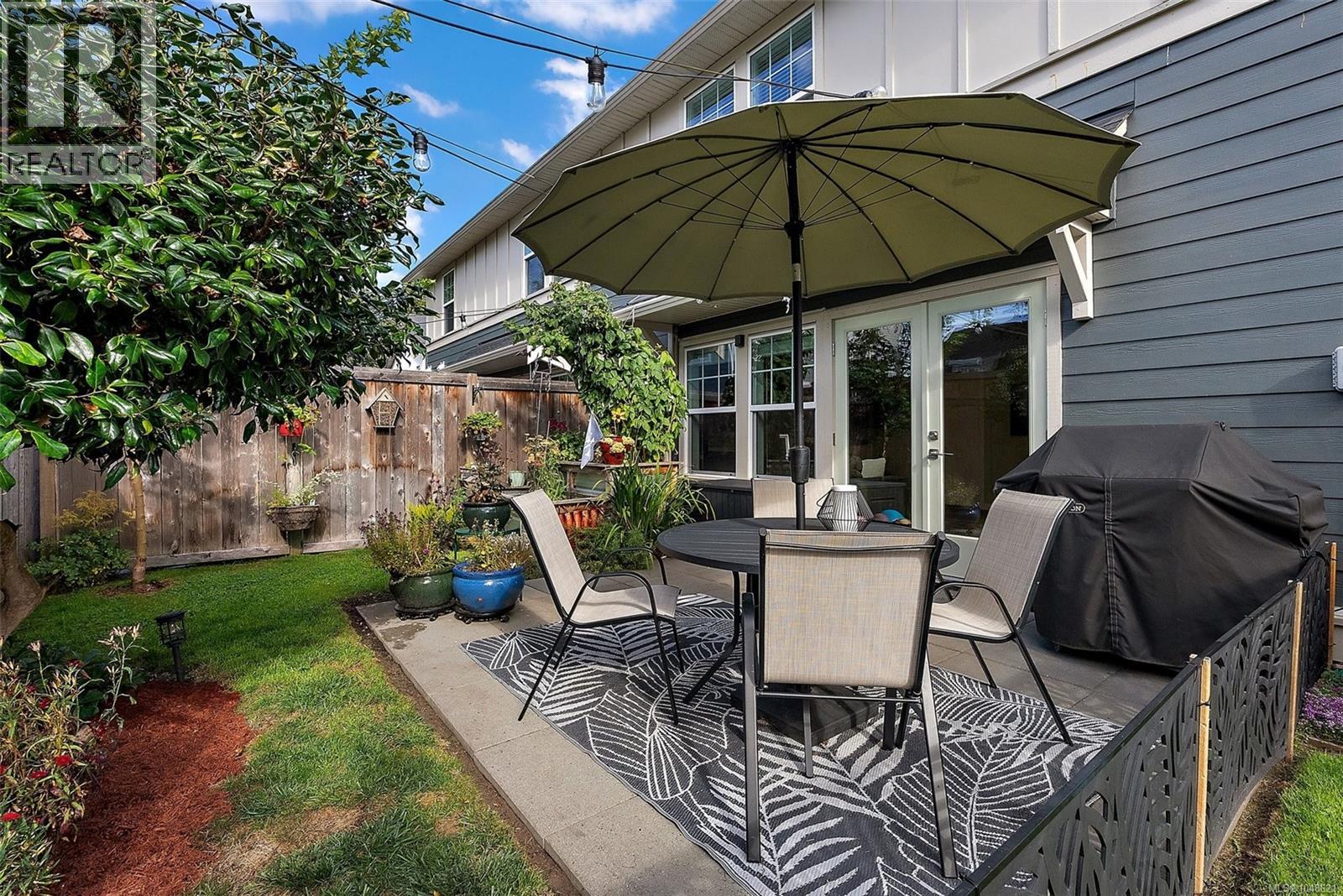 1113 Lyall St, Esquimalt, British Columbia  V9A 5G3 - Photo 28 - 1048621