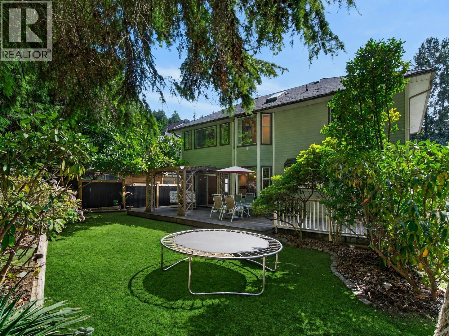 3 Chevalier Court, Port Moody, British Columbia  V3H 4L3 - Photo 2 - R3161501