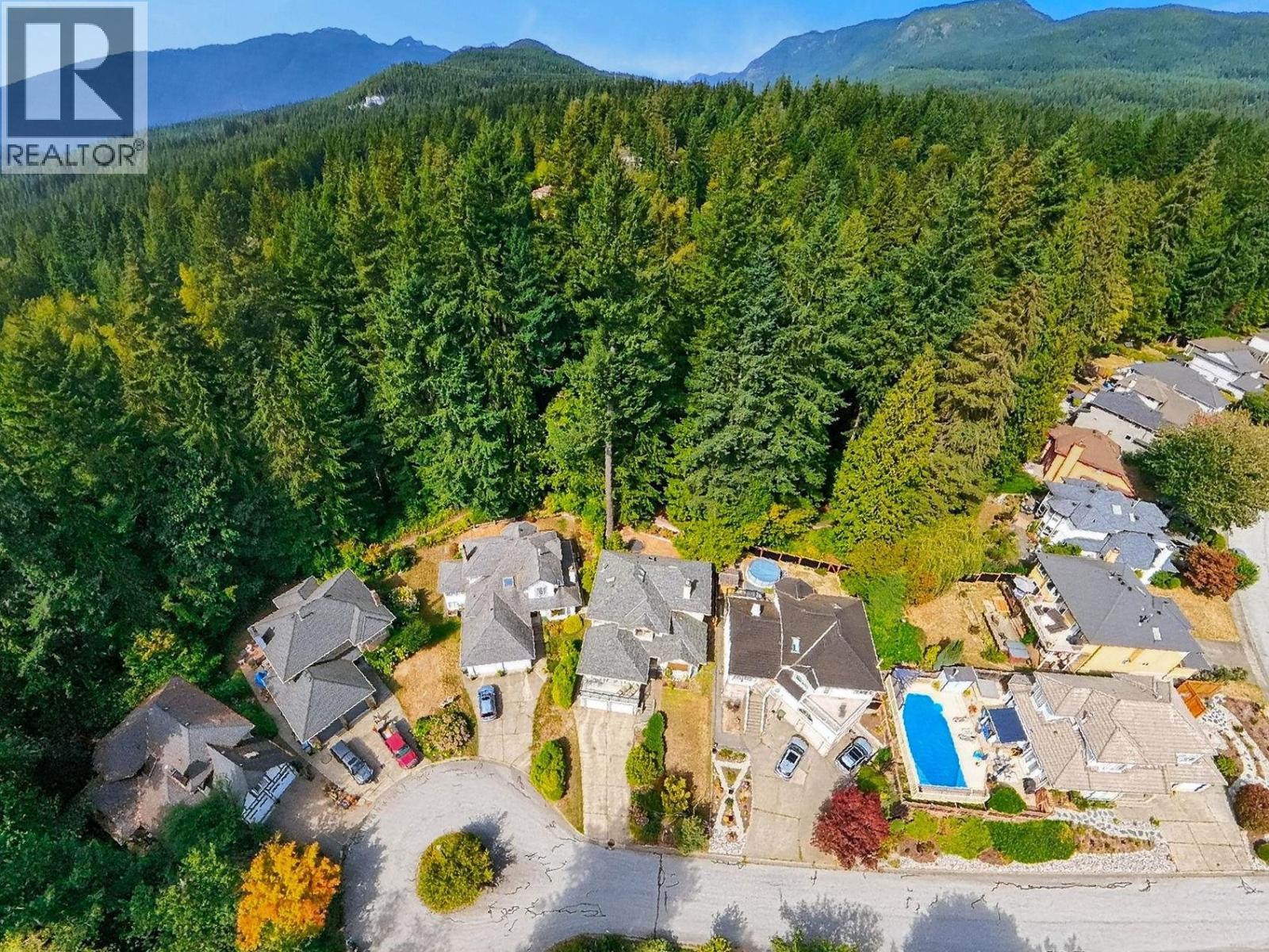3 Chevalier Court, Port Moody, British Columbia  V3H 4L3 - Photo 33 - R3161501