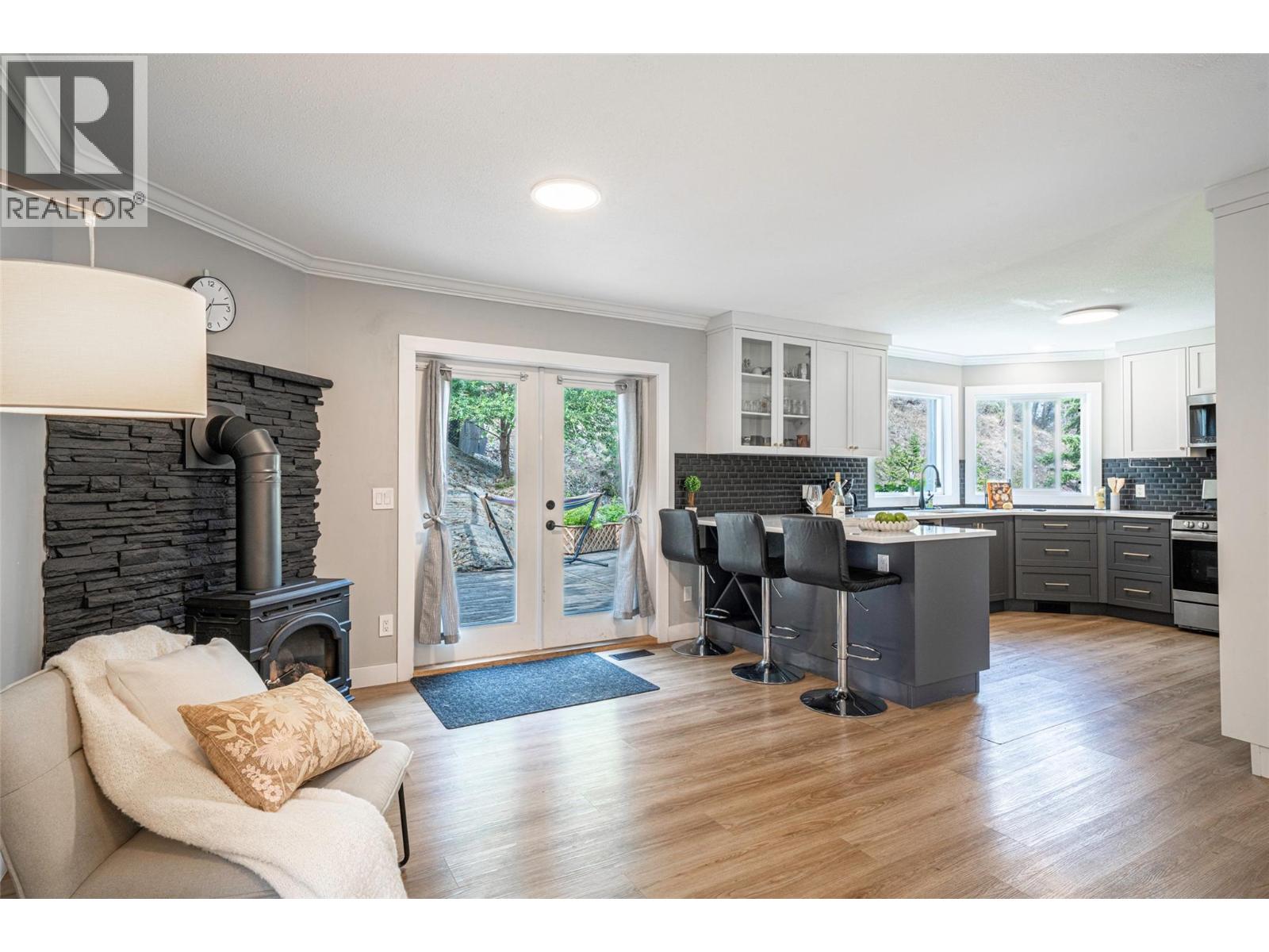 670 Cassiar Road, Kelowna, British Columbia  V1V 1M6 - Photo 10 - 10399039