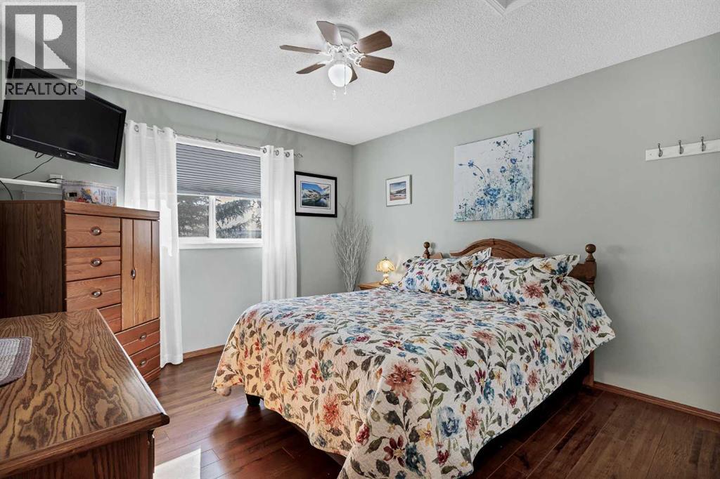 9, 12 Woodside Rise NW, Airdrie, Alberta  t4B 2L3 - Photo 10 - A2340210