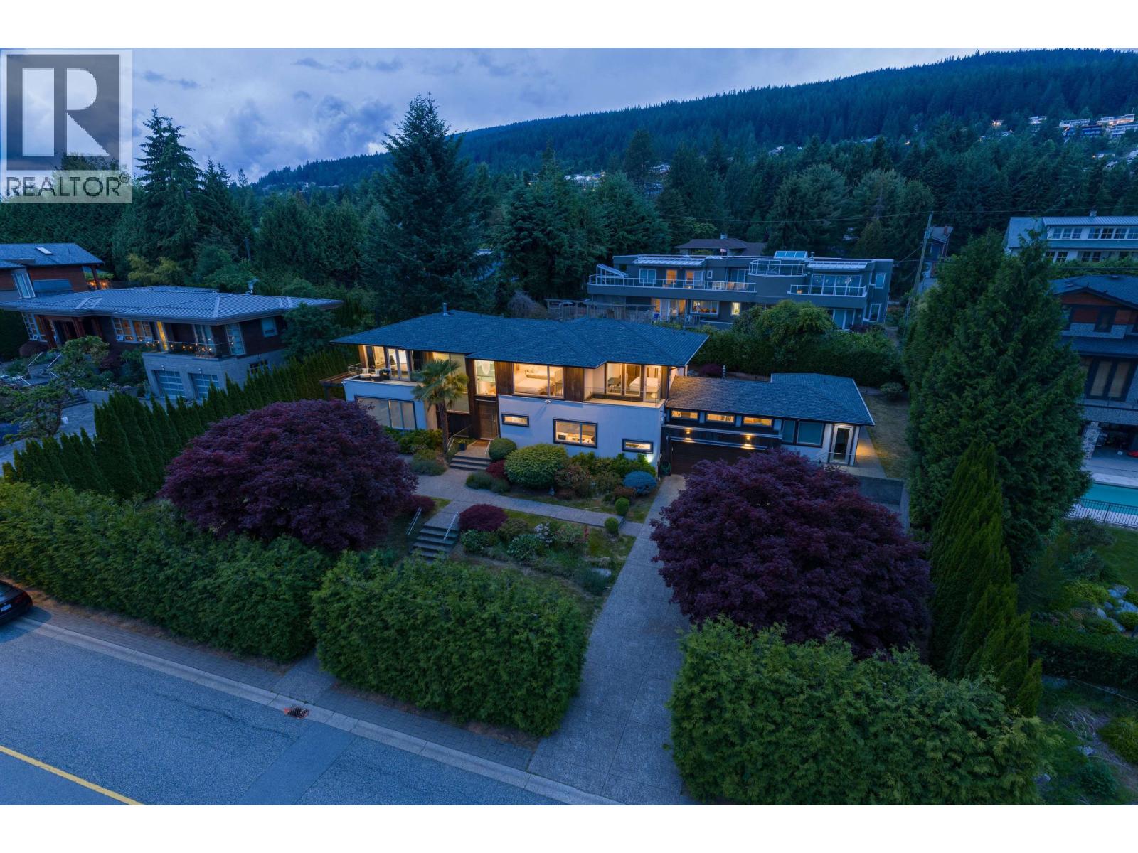985 Eyremount Drive, West Vancouver, British Columbia  V7S 2B4 - Photo 3 - R3134552