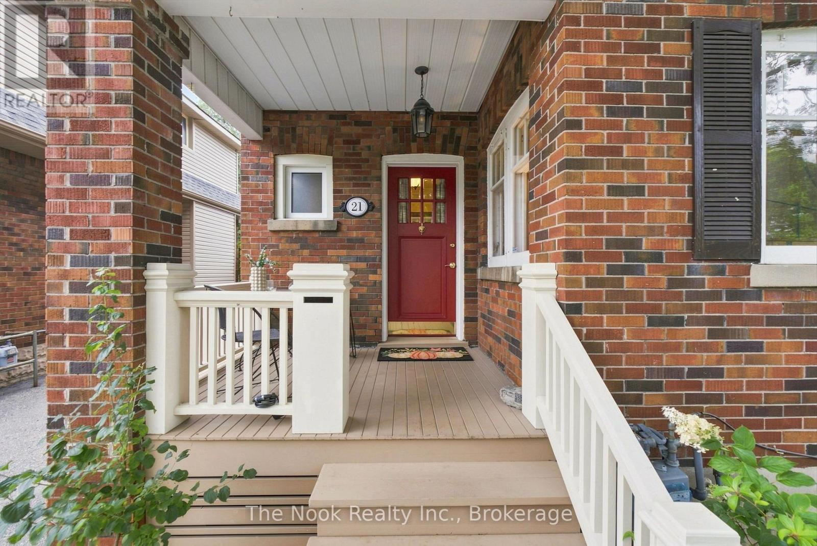 21 Westmoreland Avenue, Oshawa, Ontario  L1G 2M9 - Photo 4 - E13743944