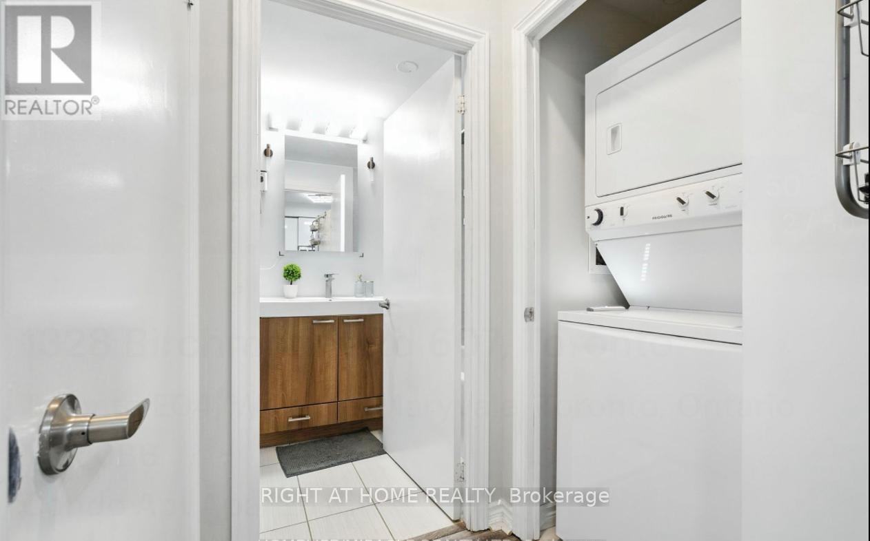 1328 Birchmount Road, Toronto, Ontario  M1R 0B6 - Photo 5 - E13743866