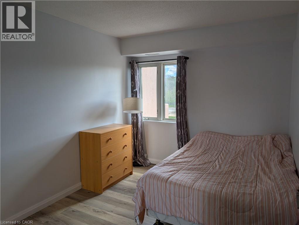 860 Commissioners Road E Unit# 408, London, Ontario  N6C 5Y8 - Photo 11 - 40860593