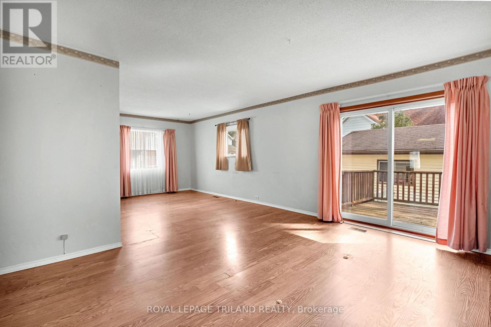 15 Antrim Street, St. Thomas, Ontario  N5P 1S2 - Photo 8 - X13743886