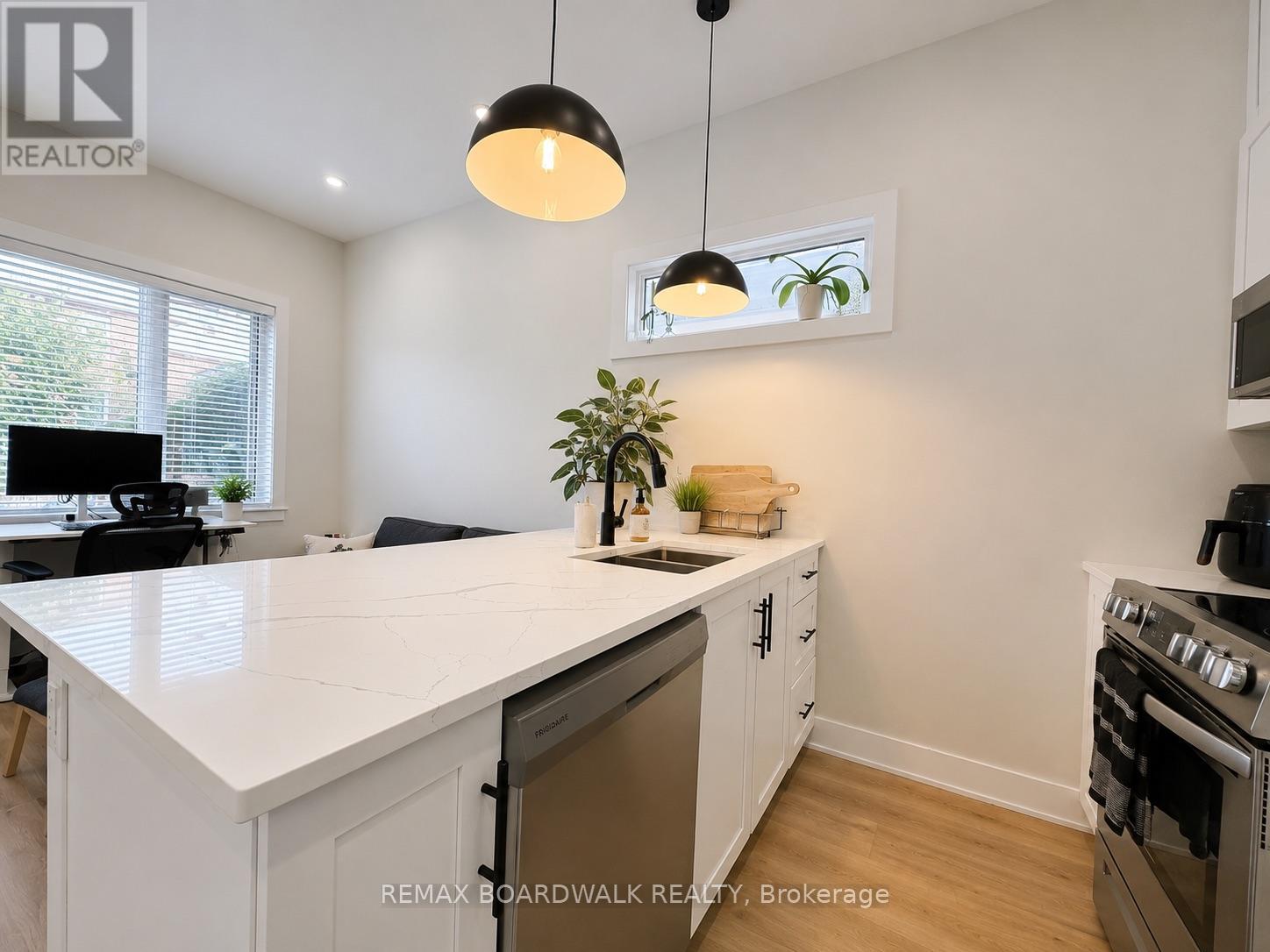 2b - 191 Hinchey Avenue, Ottawa, Ontario  K1Y 1L6 - Photo 6 - X13743928