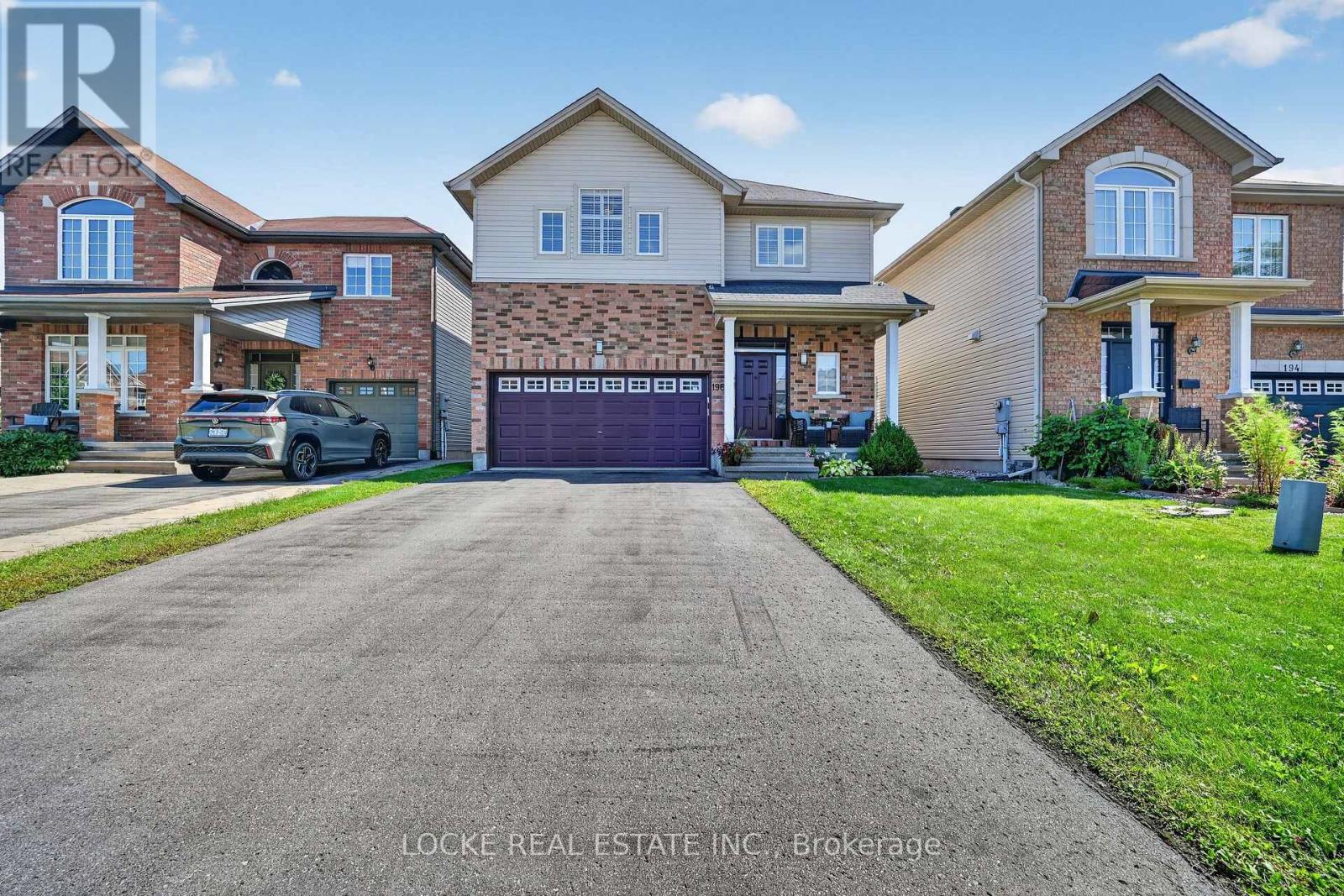 196 FELICITY CRESCENT, Ottawa, Ontario