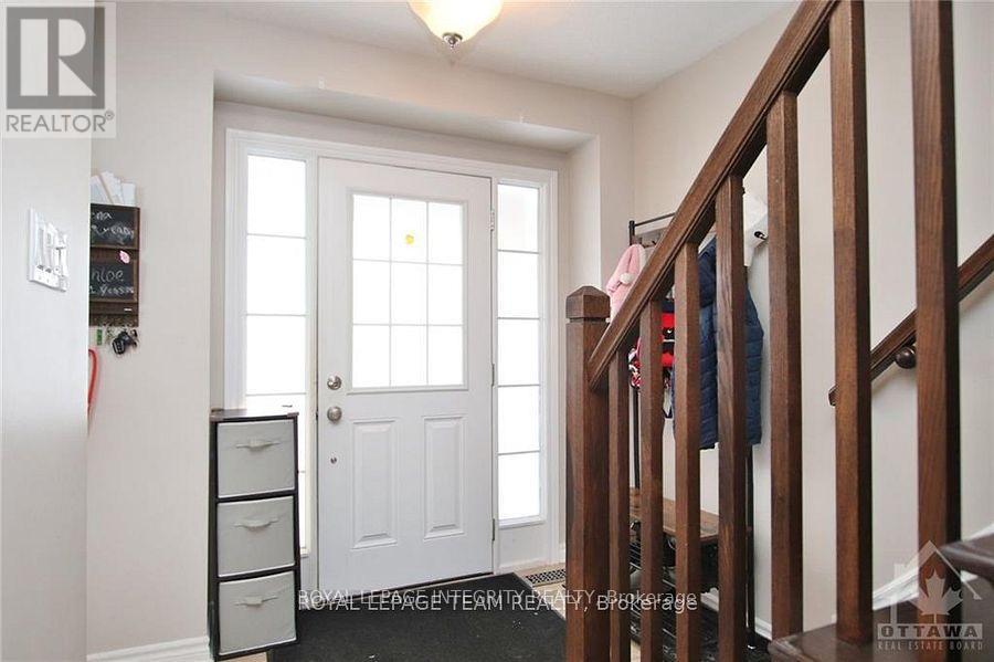 2799 Grand Canal Street, Ottawa, Ontario  K2J 0T2 - Photo 2 - X13743960
