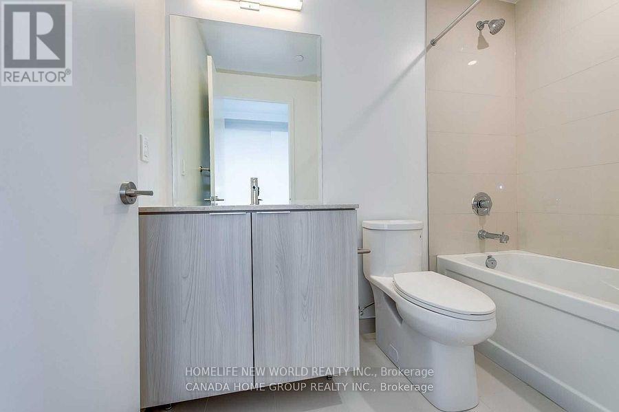 3204 - 15 Queens Quay E, Toronto, Ontario  M5E 0C5 - Photo 11 - C13743908