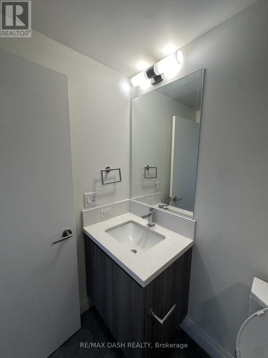 501 - 151 Avenue Road, Toronto, Ontario  M5R 2H7 - Photo 11 - C13743936