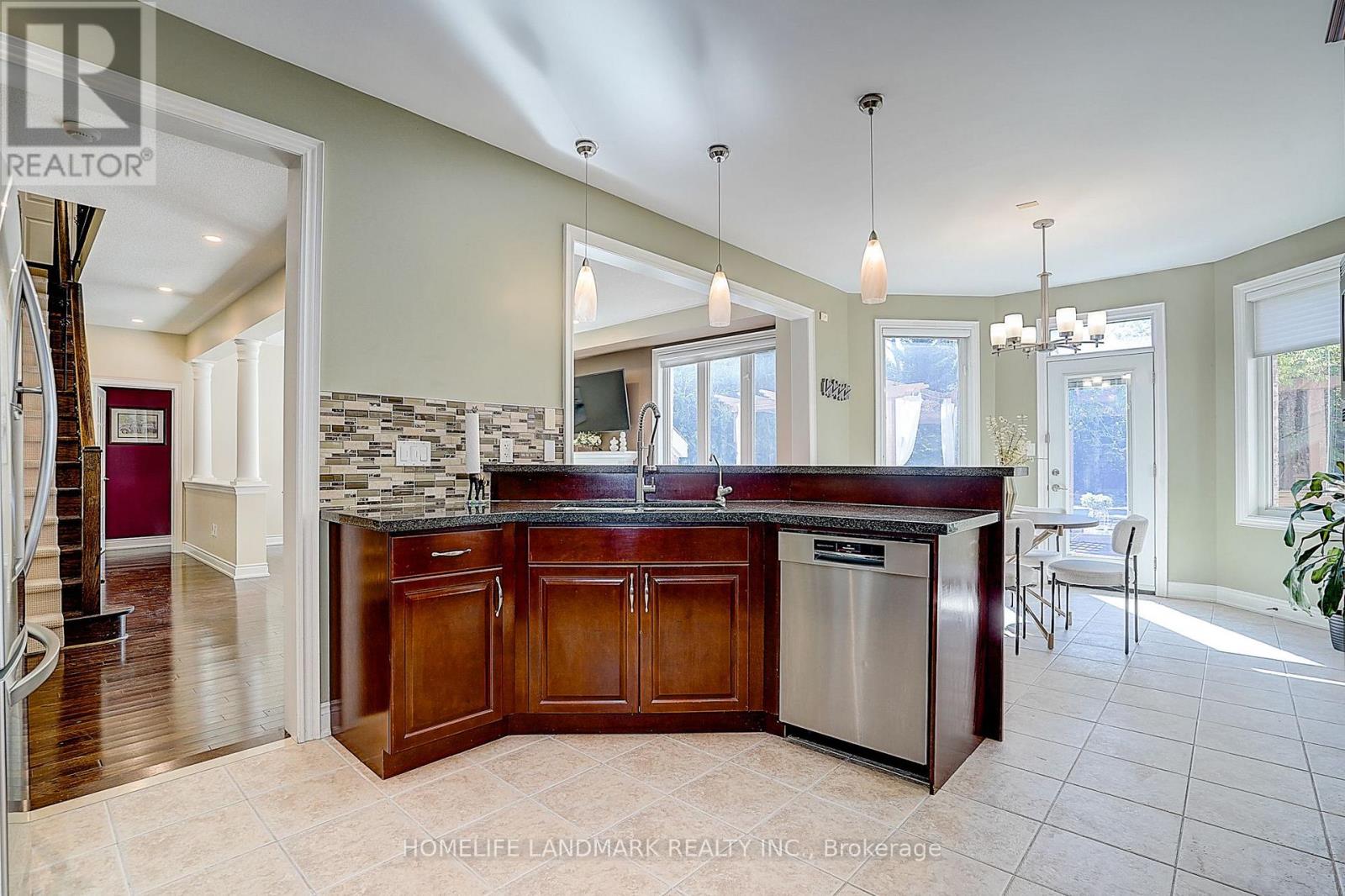 1061 Nellie Little Crescent, Newmarket, Ontario  L3X 3E3 - Photo 14 - N13743904