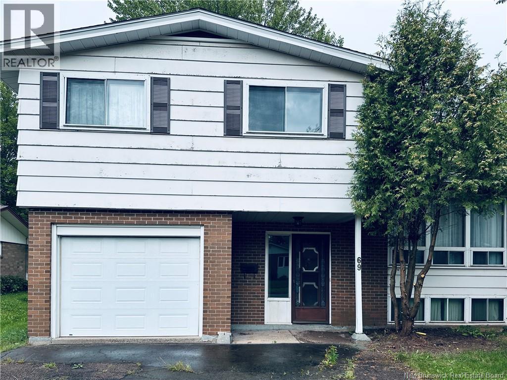 69 Chandler Crescent, Moncton, New Brunswick  E1E 3W6 - Photo 3 - NB145396