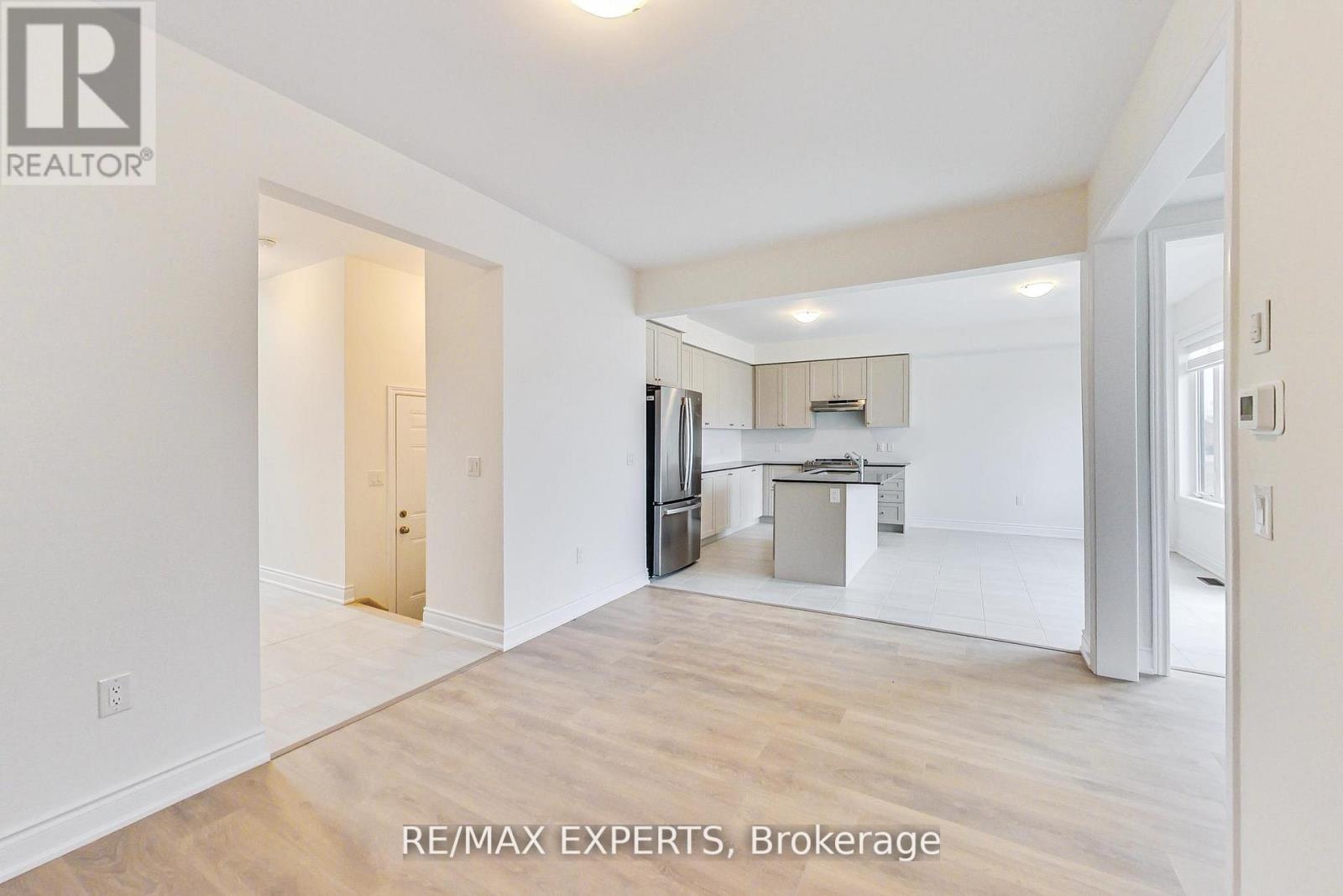 11 Union Boulevard, Wasaga Beach, Ontario  L9Z 0M6 - Photo 6 - S13743894