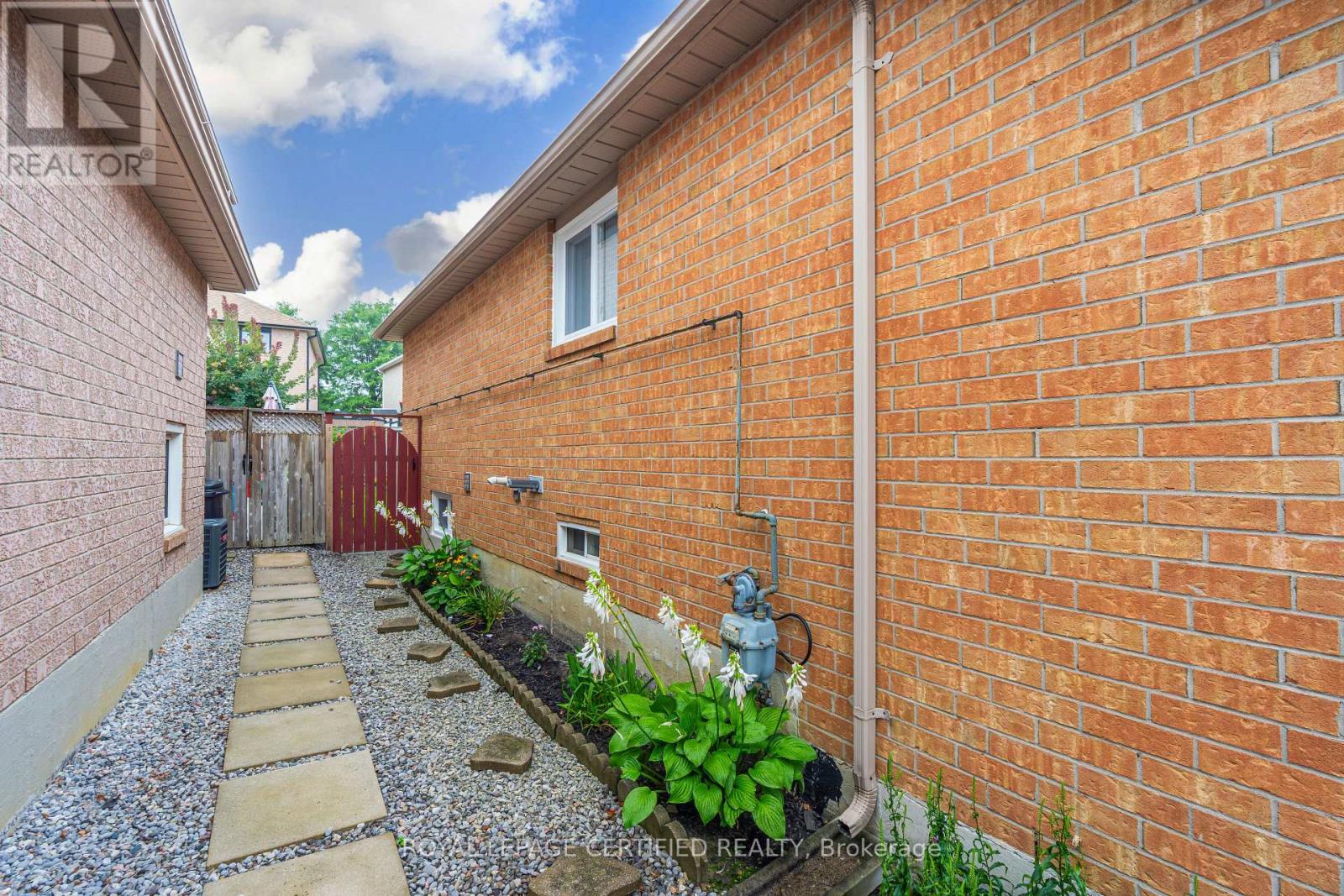45 Springview Drive, Brampton, Ontario  L6X 4M3 - Photo 22 - W13743918