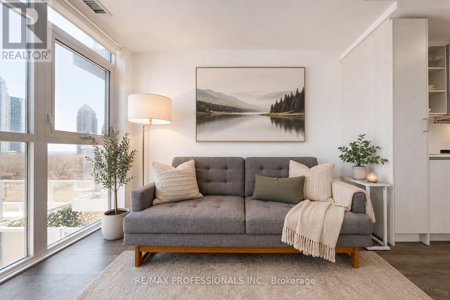 504 - 251 Manitoba Street, Toronto, Ontario  M8Y 0C7 - Photo 2 - W13743922
