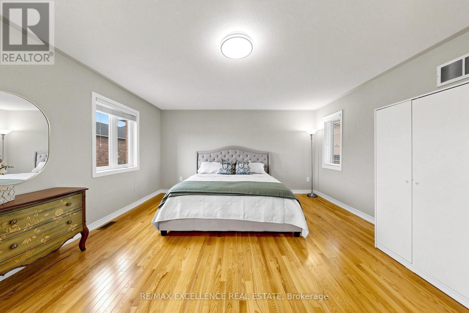 8 Lynngrove Way, Brampton, Ontario  L6P 2N7 - Photo 23 - W13743794
