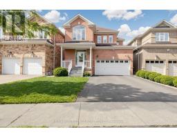 8 LYNNGROVE WAY, Brampton, Ontario