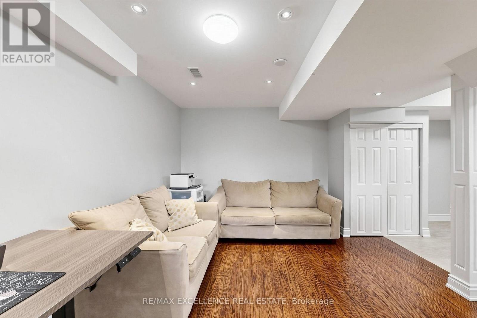 8 Lynngrove Way, Brampton, Ontario  L6P 2N7 - Photo 33 - W13743794