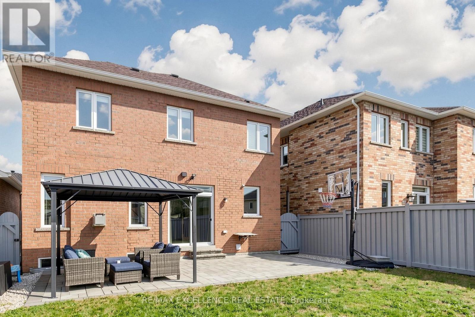 8 Lynngrove Way, Brampton, Ontario  L6P 2N7 - Photo 44 - W13743794