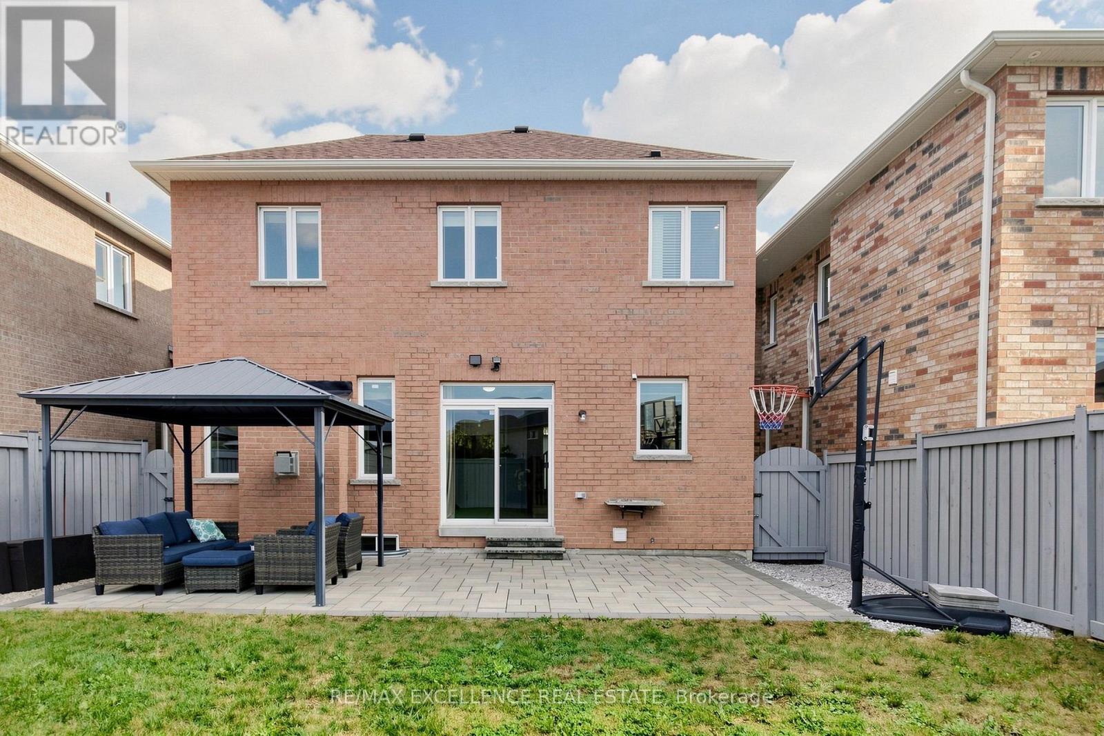 8 Lynngrove Way, Brampton, Ontario  L6P 2N7 - Photo 43 - W13743794