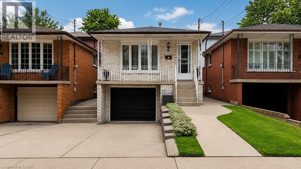 229 East 8th Street, Hamilton, Ontario  L9A 3L7 - Photo 2 - 40850628