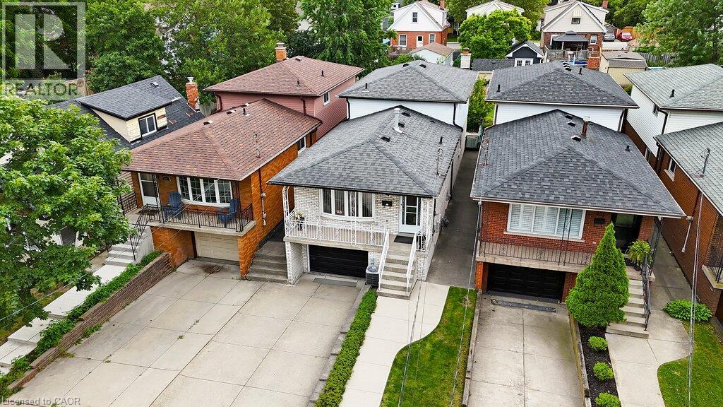 229 East 8th Street, Hamilton, Ontario  L9A 3L7 - Photo 5 - 40850628