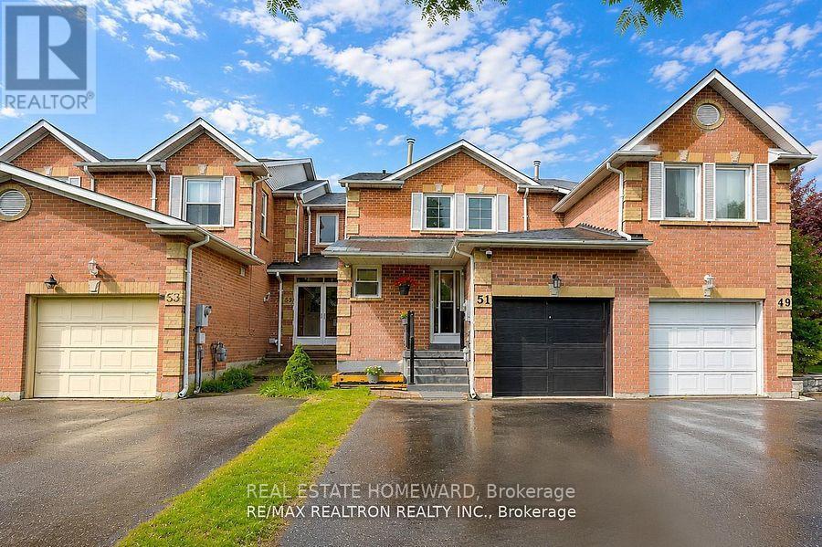 51 STEEPLEVIEW CRESCENT