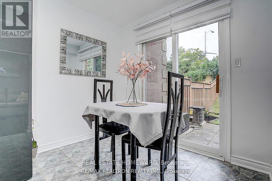 51 Steepleview Crescent, Richmond Hill, Ontario  L4C 9R3 - Photo 14 - N13744022