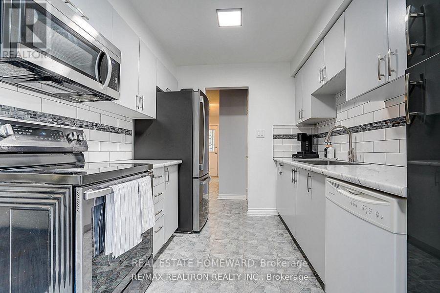 51 Steepleview Crescent, Richmond Hill, Ontario  L4C 9R3 - Photo 21 - N13744022