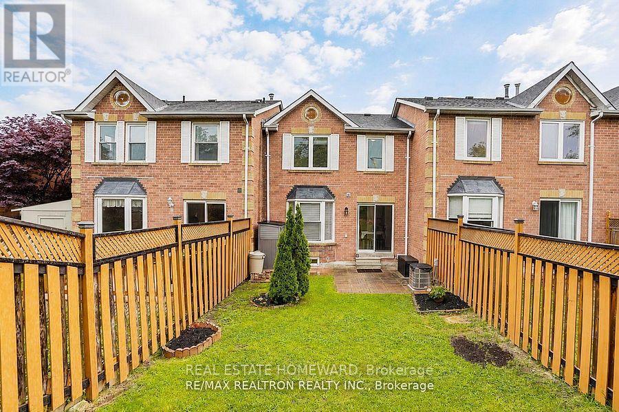51 Steepleview Crescent, Richmond Hill, Ontario  L4C 9R3 - Photo 22 - N13744022