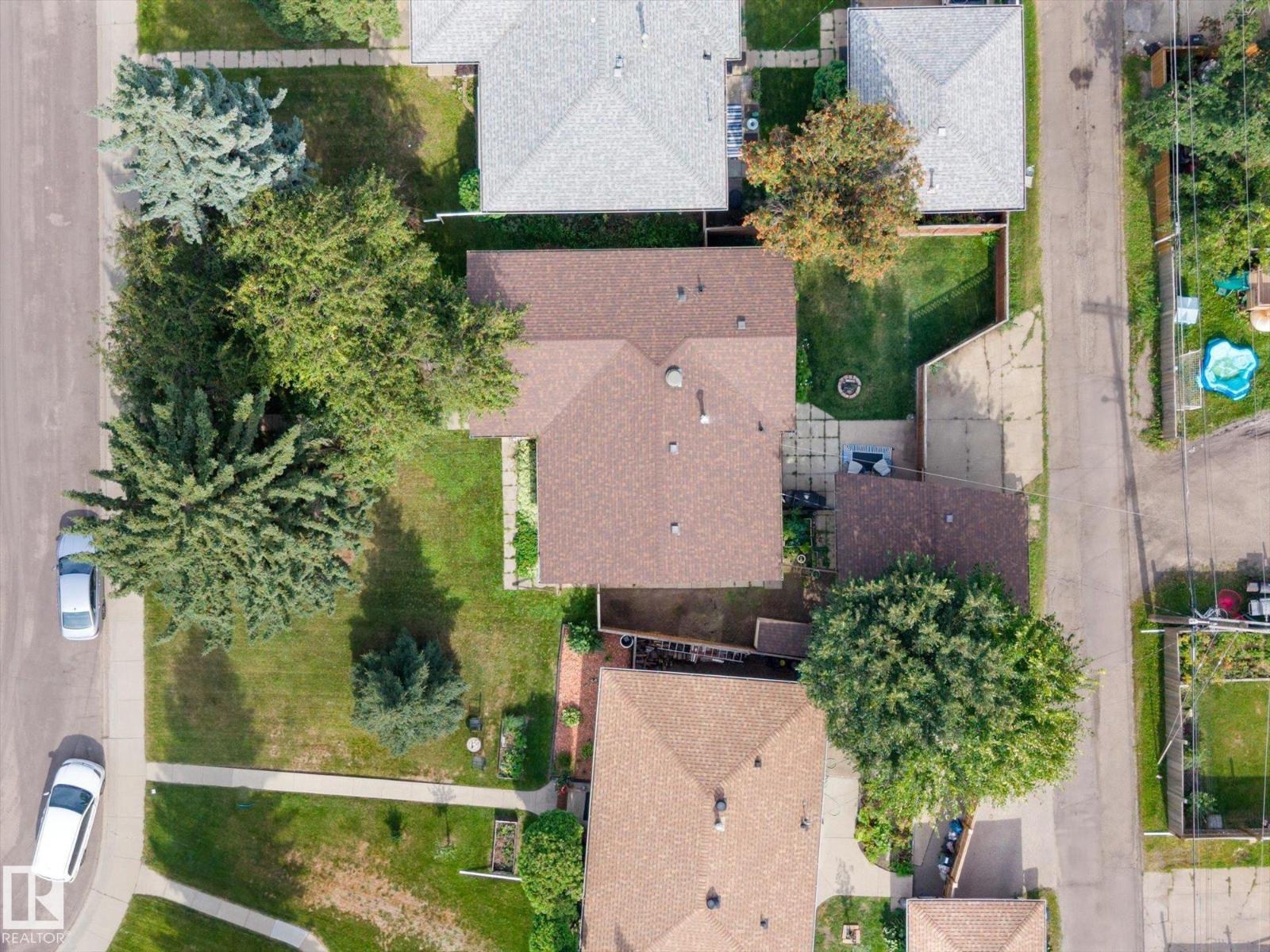 8905 157 St Nw, Edmonton, Alberta  T5R 2A6 - Photo 3 - E4507035
