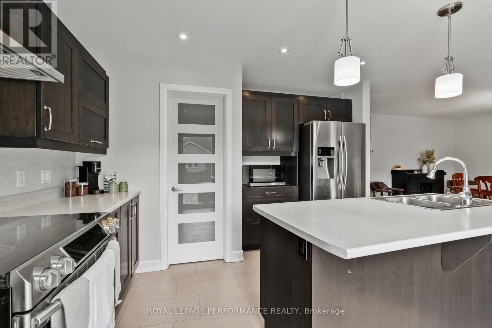 6 Brickyard Drive, Russell, Ontario  K4R 0B2 - Photo 9 - X13744060