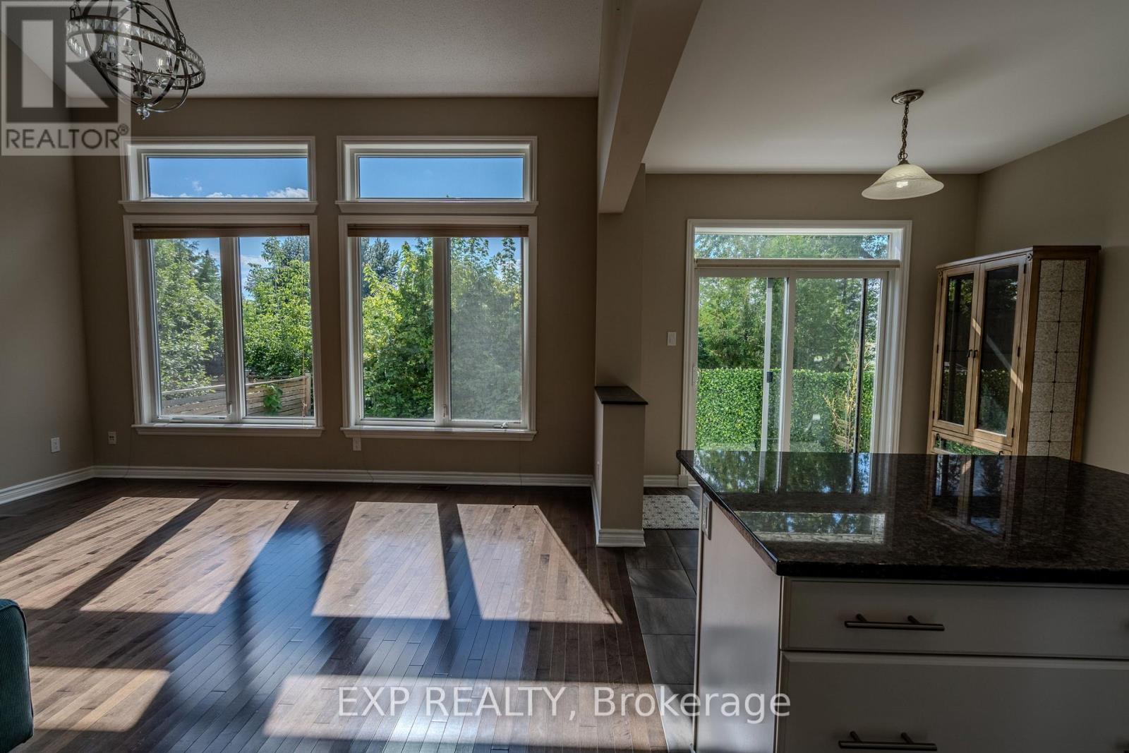 845 Contour Street, Ottawa, Ontario  K1W 0G6 - Photo 11 - X13744072