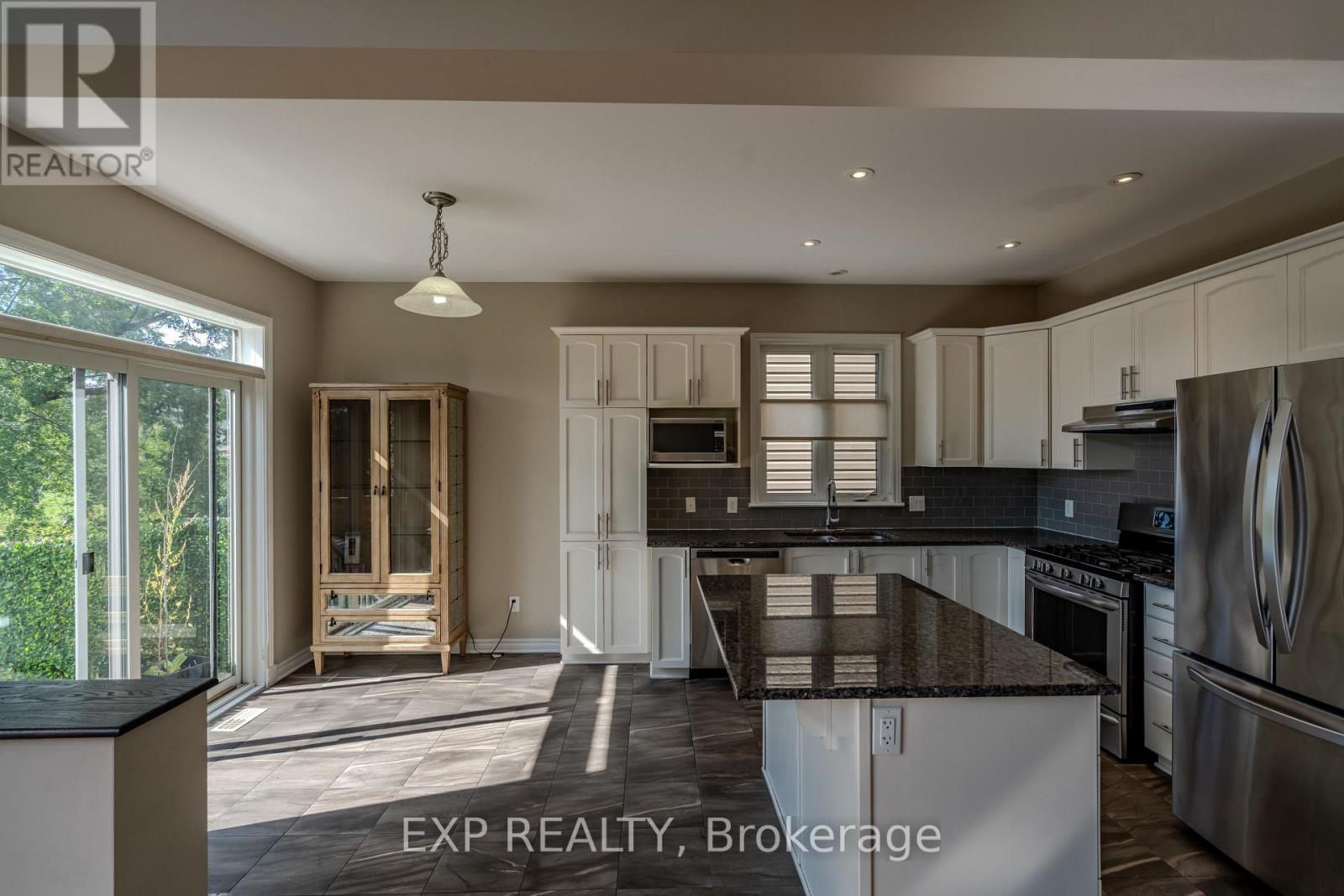845 Contour Street, Ottawa, Ontario  K1W 0G6 - Photo 12 - X13744072