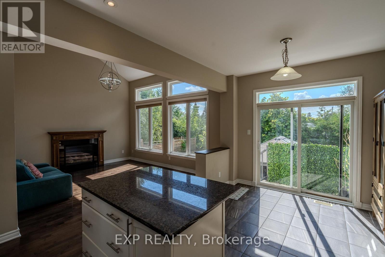 845 Contour Street, Ottawa, Ontario  K1W 0G6 - Photo 15 - X13744072