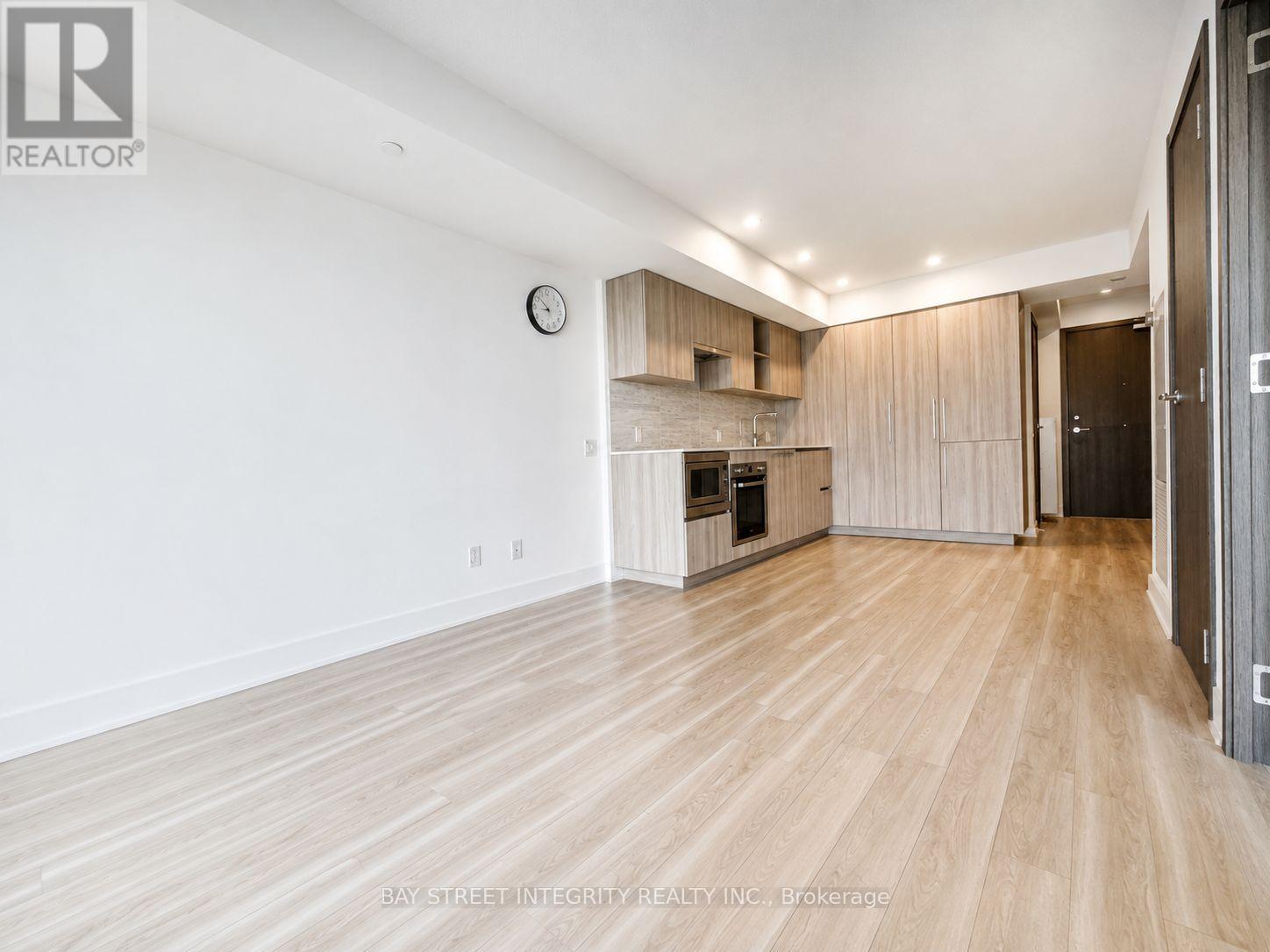 2001 - 19 Bathurst Street, Toronto, Ontario  M5V 0N2 - Photo 5 - C13744068