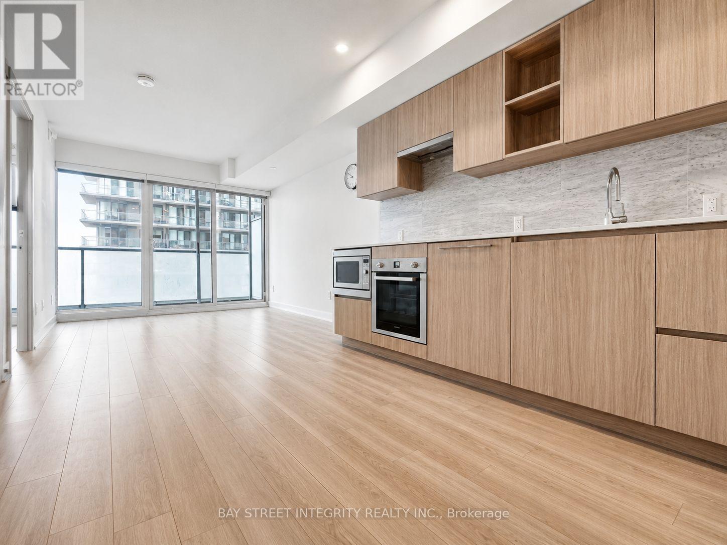 2001 - 19 Bathurst Street, Toronto, Ontario  M5V 0N2 - Photo 7 - C13744068