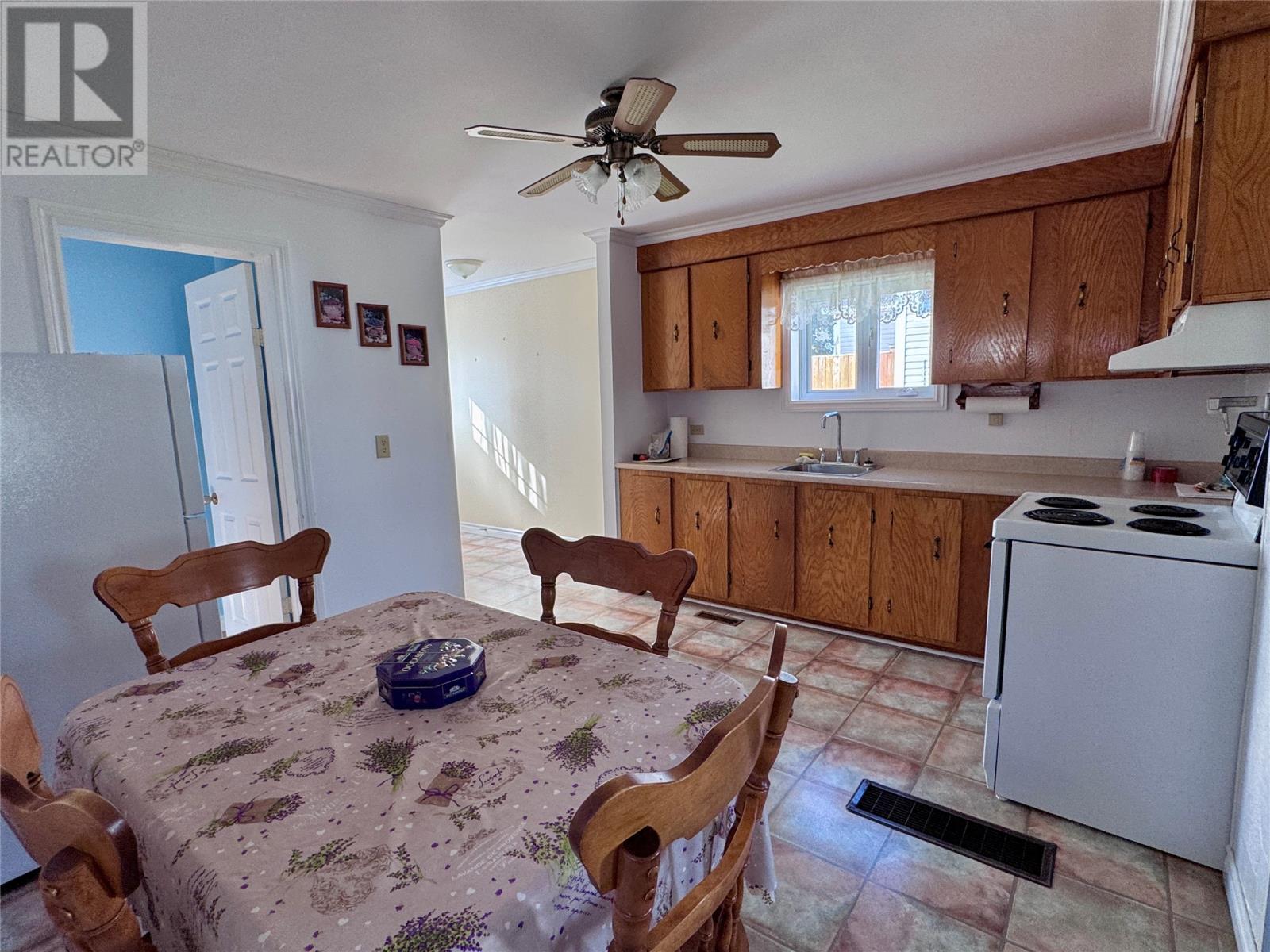 10 Hancocks Road, Deer Lake — photo 7