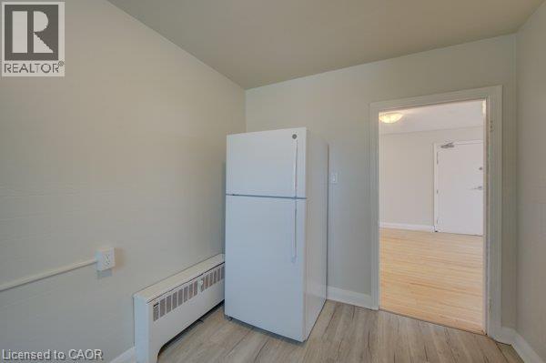 141 Chapel Street, Kitchener, Ontario  N2H 2T6 - Photo 9 - 40860515