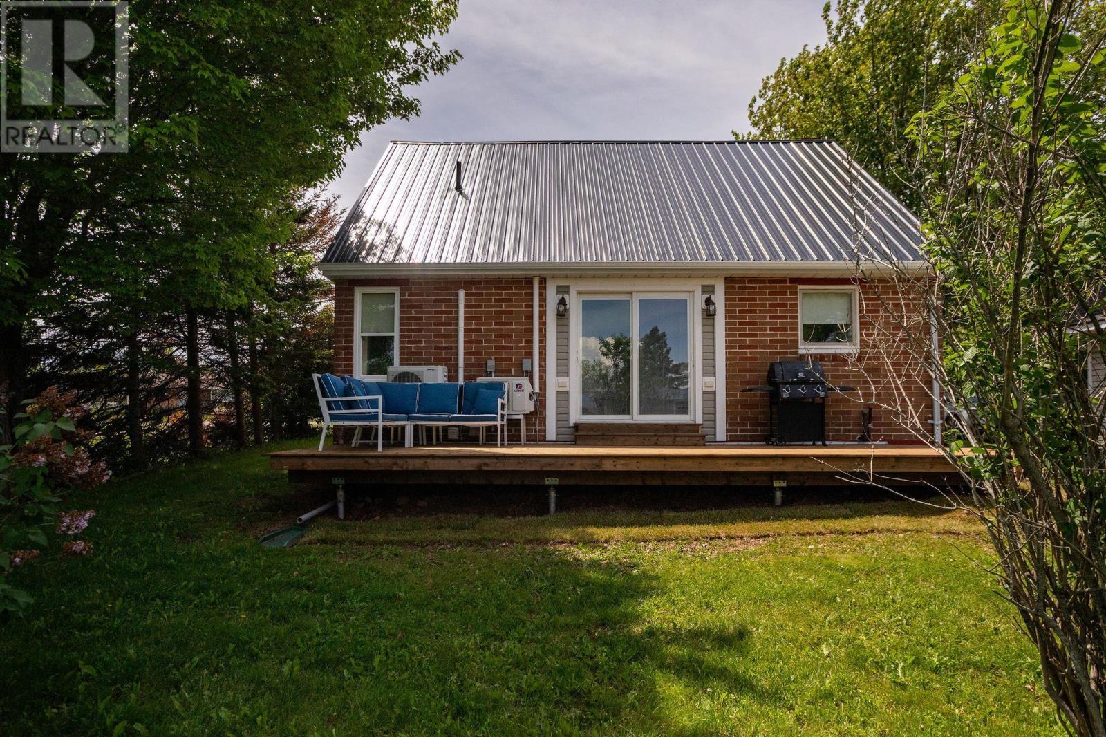 122 Brackley Point Road, Charlottetown, Prince Edward Island  C1A 6Y4 - Photo 31 - 202622392