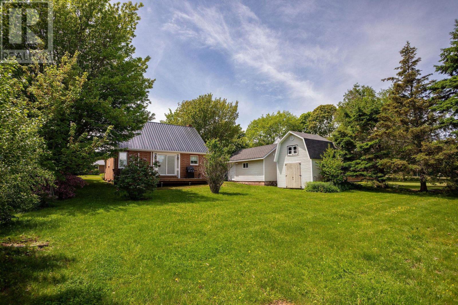 122 Brackley Point Road, Charlottetown, Prince Edward Island  C1A 6Y4 - Photo 34 - 202622392