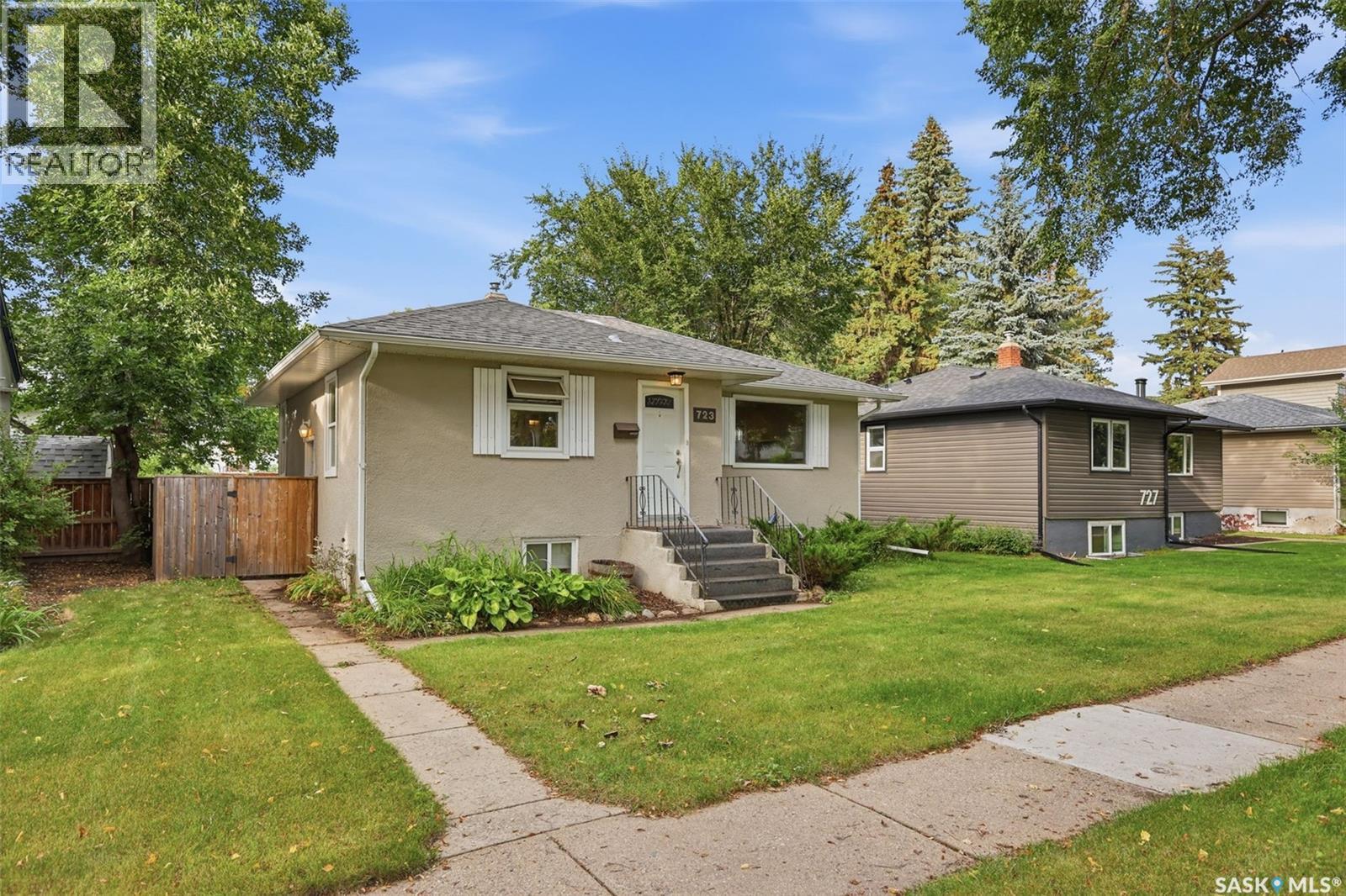 723 4th Street E, Saskatoon, Saskatchewan  S7H 1K1 - Photo 2 - SK047384